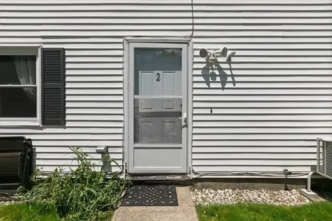 13 Batchelder Avenue Manchester NH 03103