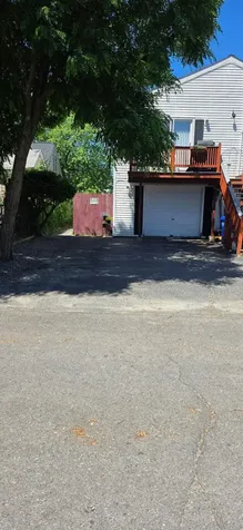 13 Batchelder Avenue Manchester NH 03103