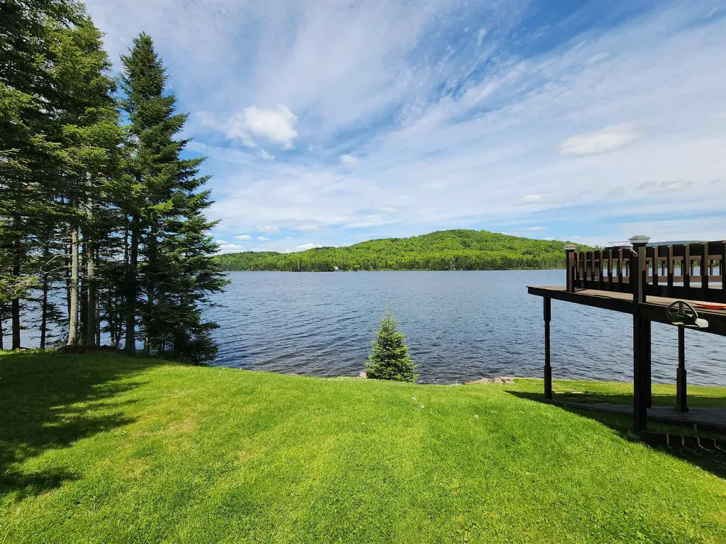 1467 Diamond Pond Road Stewartstown NH 03579