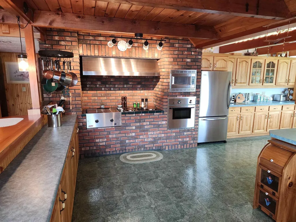 1467 Diamond Pond Road Stewartstown NH 03579