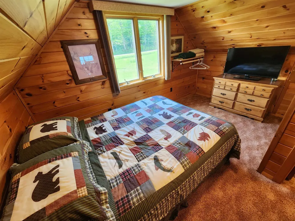 1467 Diamond Pond Road Stewartstown NH 03579
