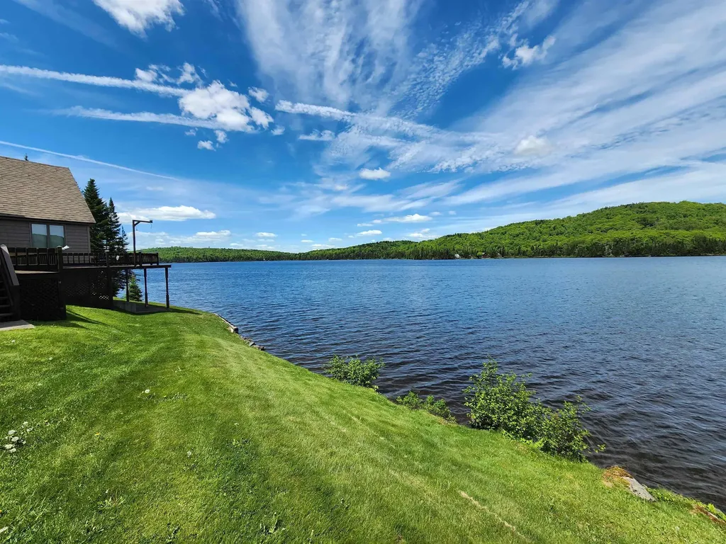 1467 Diamond Pond Road Stewartstown NH 03579