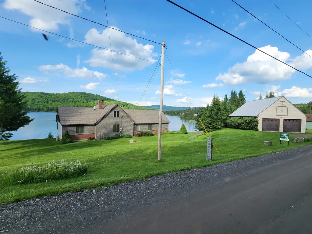 1467 Diamond Pond Road Stewartstown NH 03579
