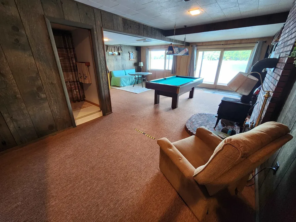 1467 Diamond Pond Road Stewartstown NH 03579
