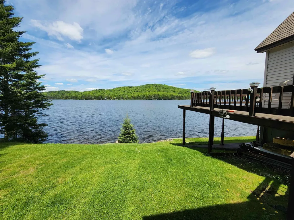1467 Diamond Pond Road Stewartstown NH 03579