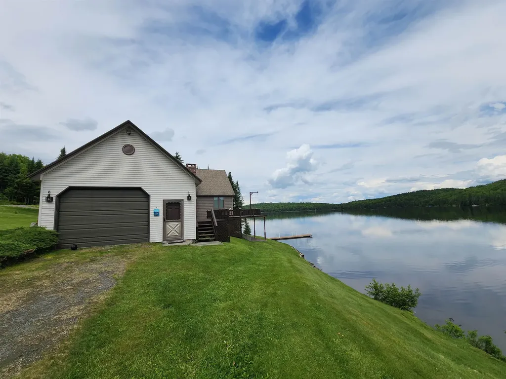 1467 Diamond Pond Road Stewartstown NH 03579