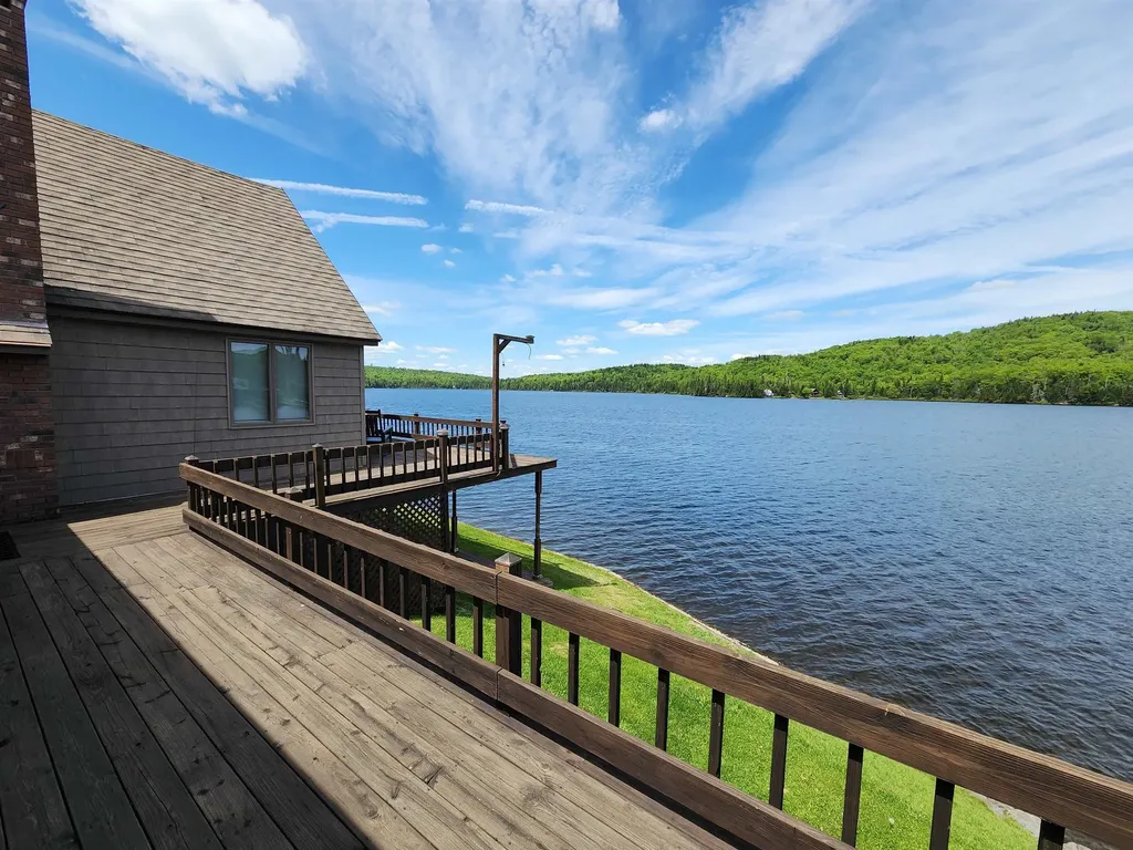 1467 Diamond Pond Road Stewartstown NH 03579