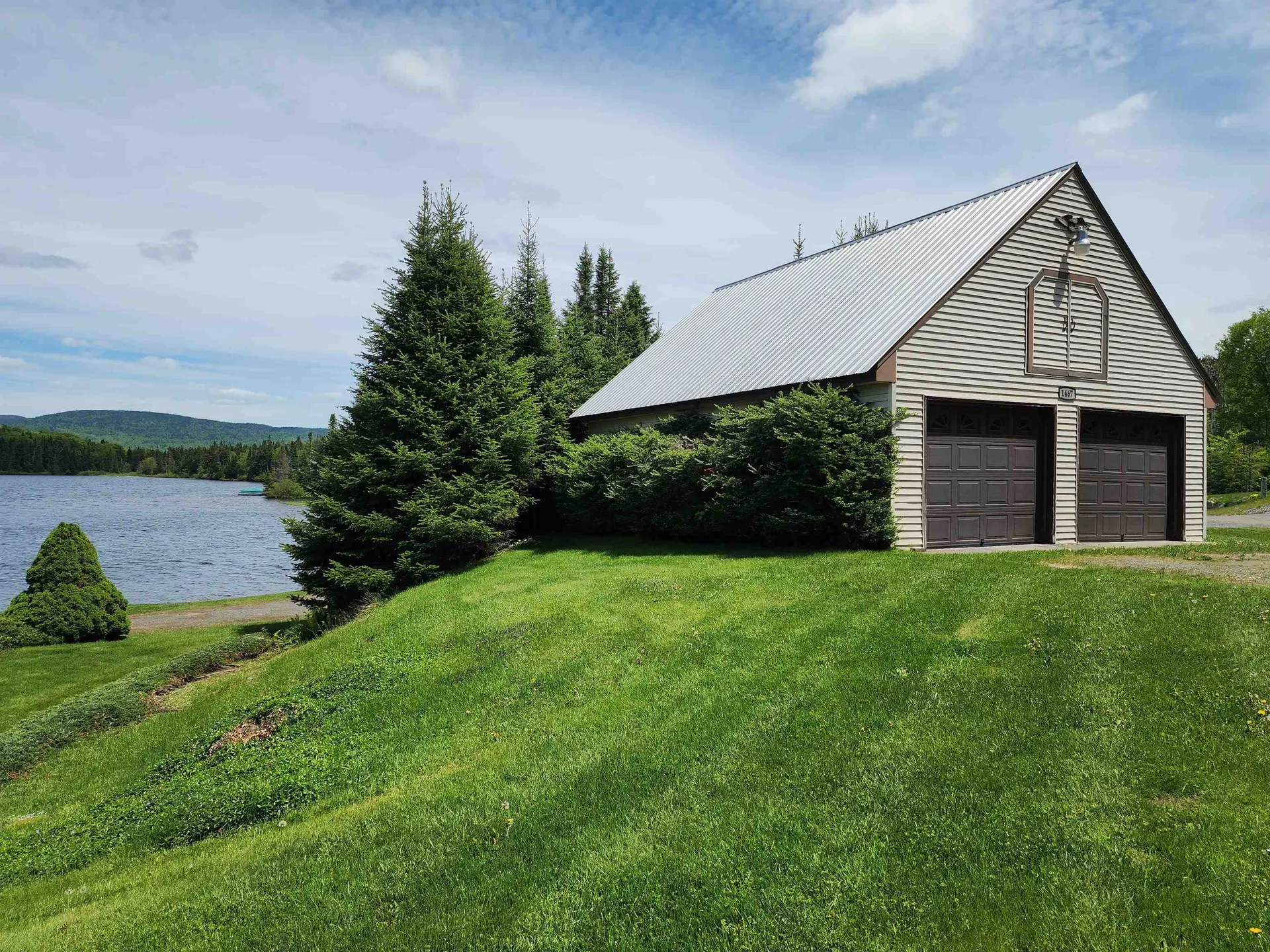 1467 Diamond Pond Road Stewartstown NH 03579