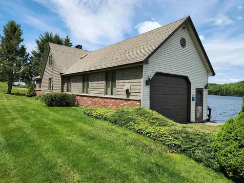 1467 Diamond Pond Road Stewartstown NH 03579