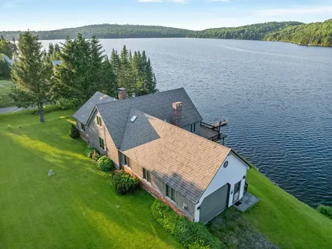 1467 Diamond Pond Road Stewartstown NH 03579