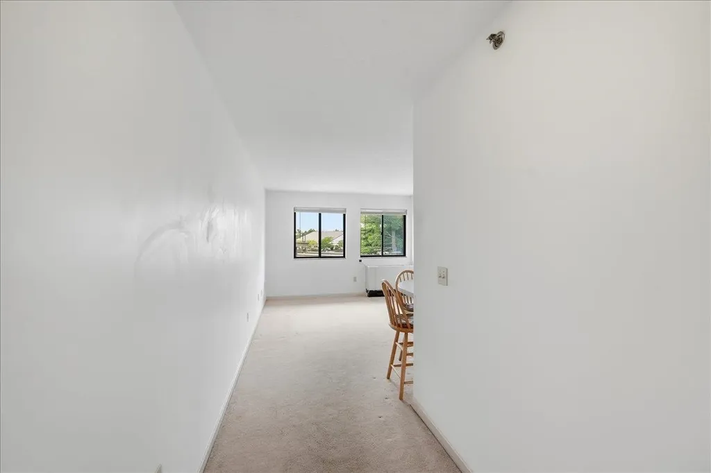 10 Kellogg Road Essex VT 05452