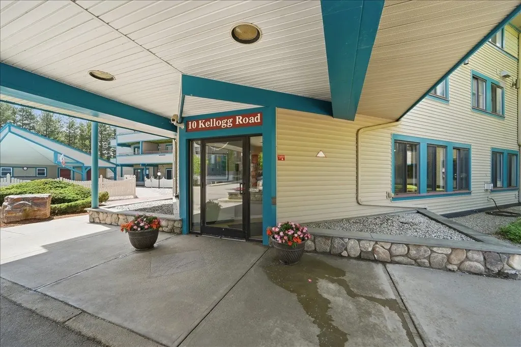 10 Kellogg Road Essex VT 05452