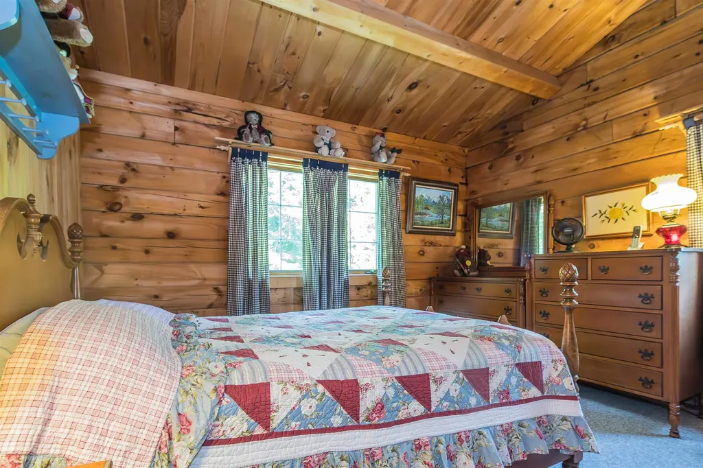 221 Fiddlehead Lane Pittsfield VT 05762