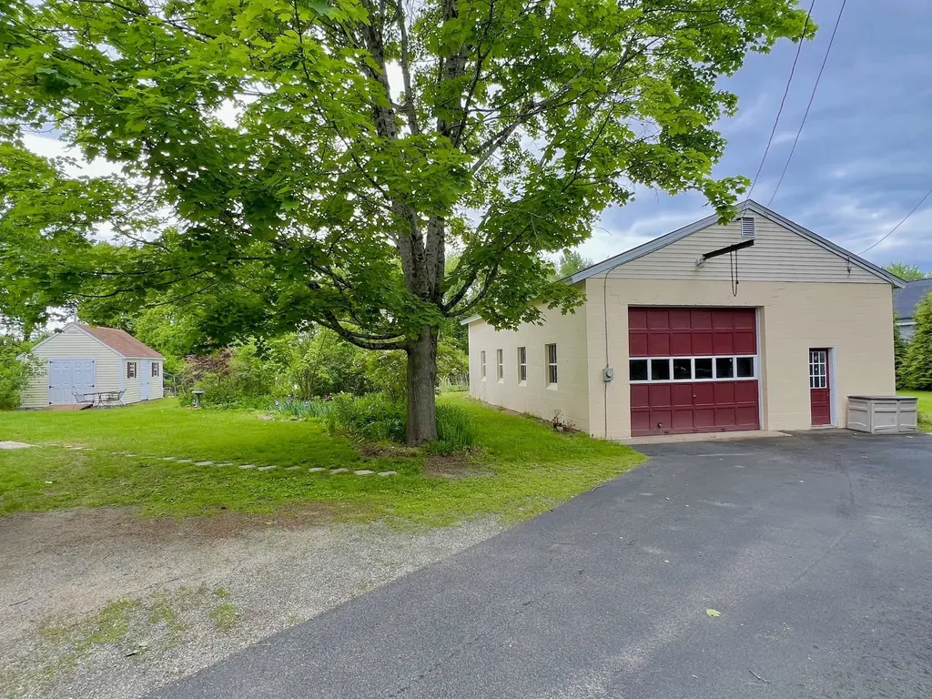 29 Spaulding Street Milford NH 03055