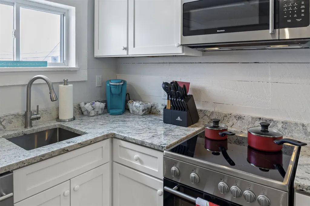 14-16 Island Path Road Hampton NH 03842