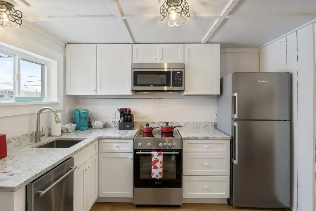 14-16 Island Path Road Hampton NH 03842