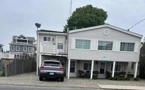 14-16 Island Path Hampton NH 03842