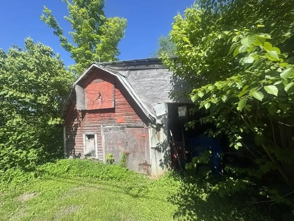 3491 County Road Albany VT 05875