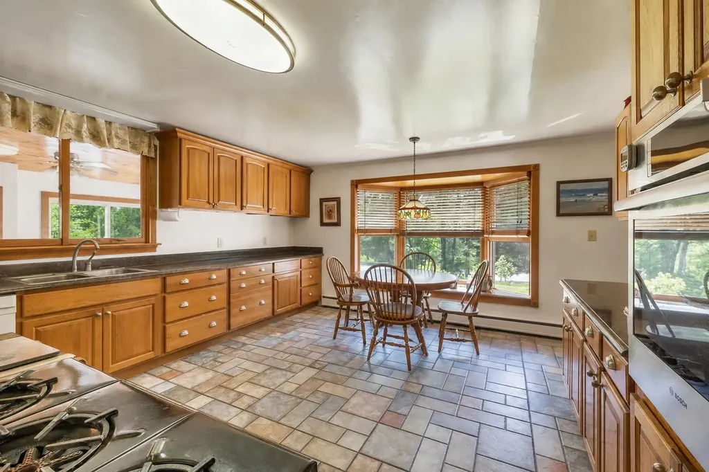 684 Franklin Highway Andover NH 03216