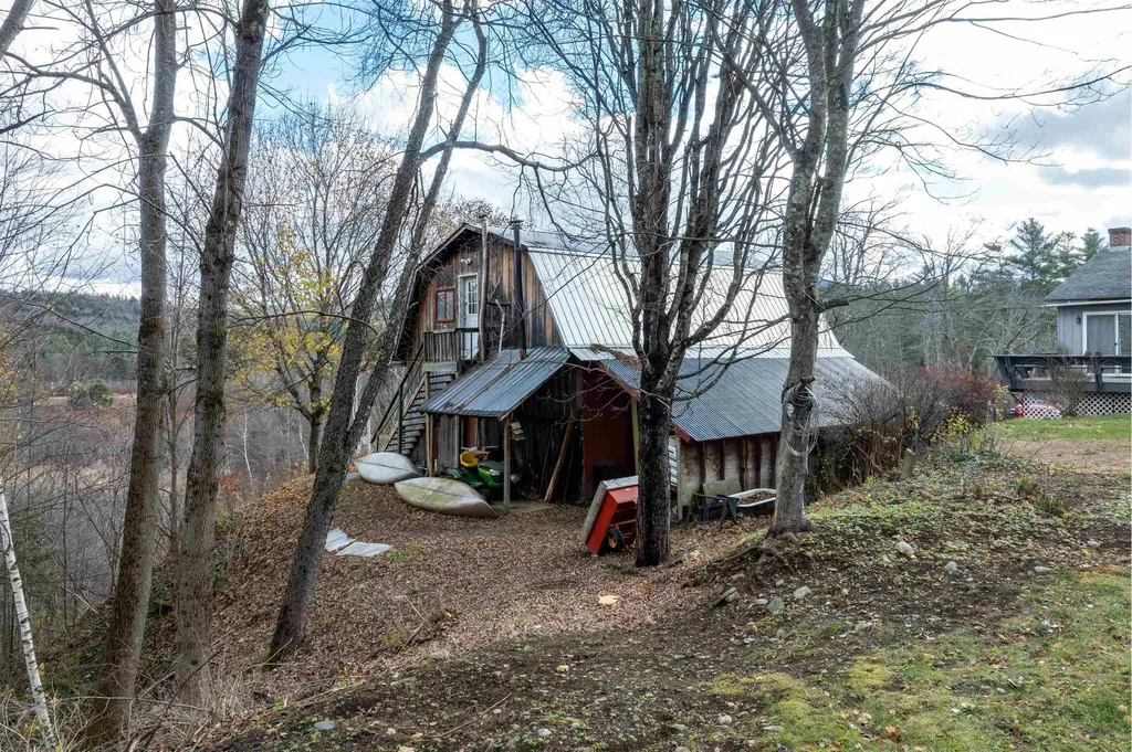 135 Overlook Drive Londonderry VT 05148