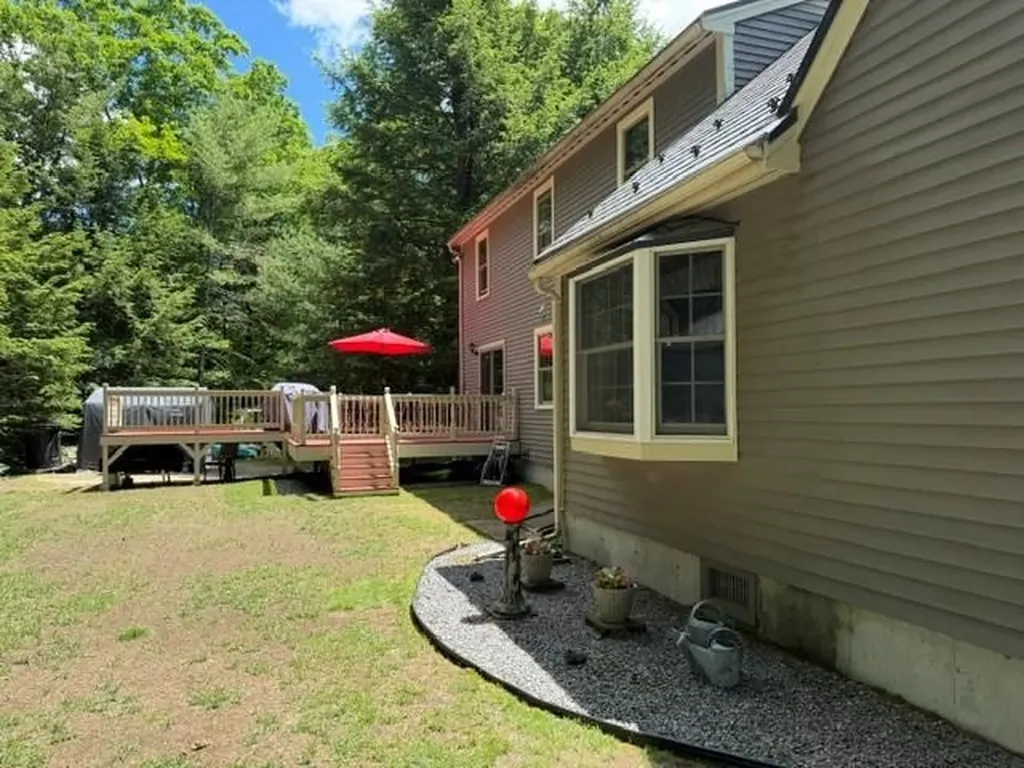 66 Whipplewill Road New Boston NH 03070