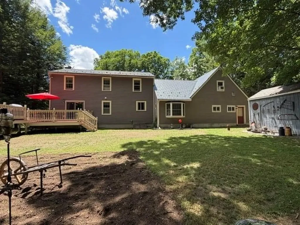 66 Whipplewill Road New Boston NH 03070