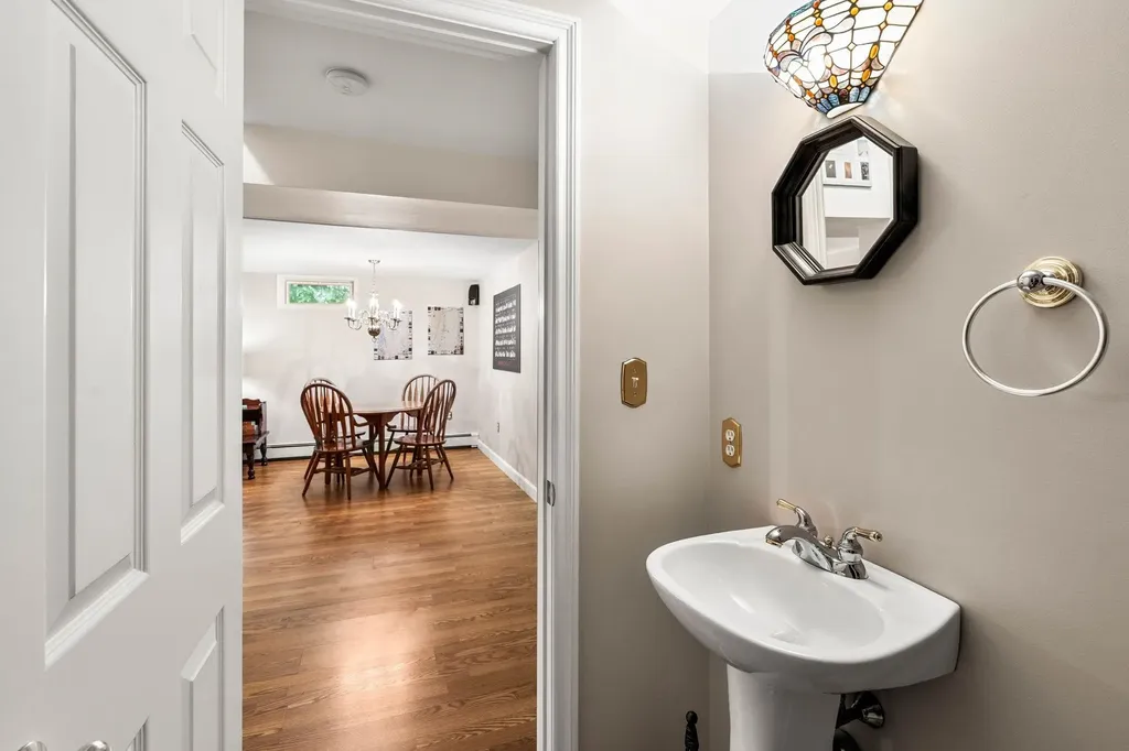 30 Gale Road Hampton NH 03842