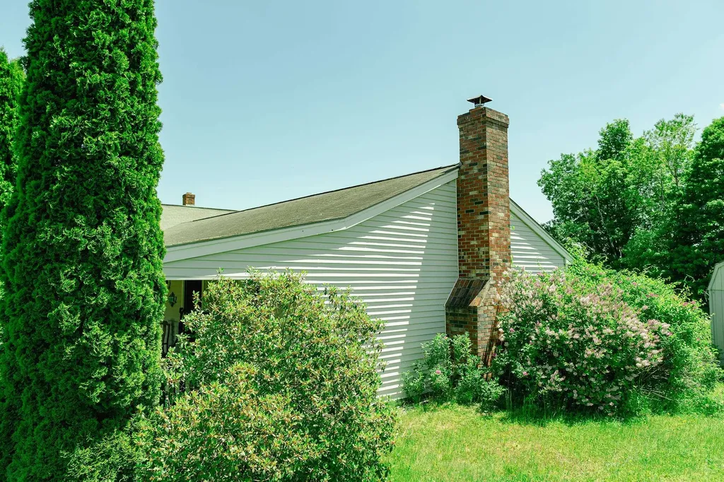 11 Highcrest Drive Belmont NH 03220