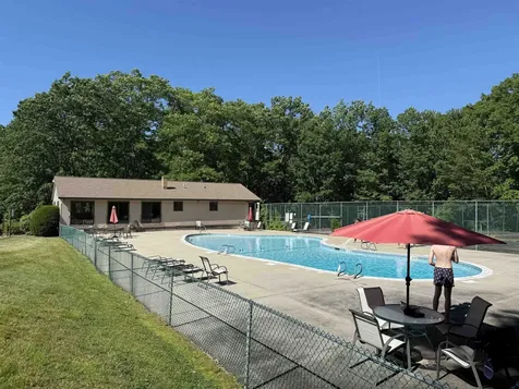 19 Country Club Drive Manchester NH 03102