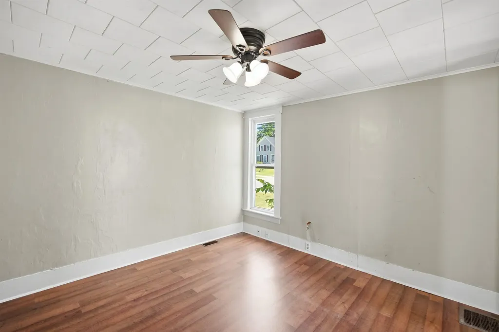 191 Court Street Laconia NH 03246