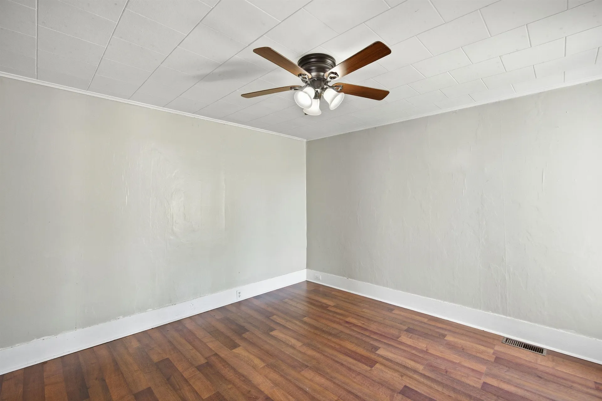 191 Court Street Laconia NH 03246