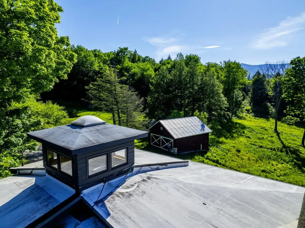 358 Fleming Road Warren VT 05674