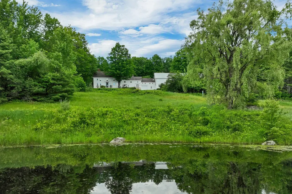 163 Maple Ridge Road Sandwich NH 03259