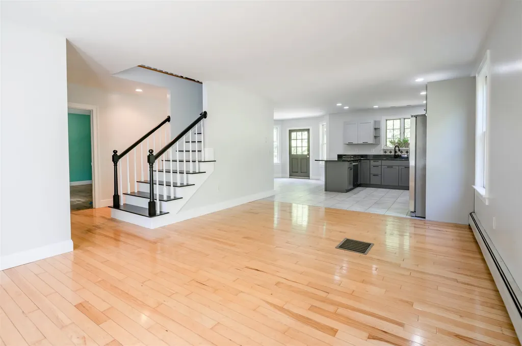 1577 River Road Weare NH 03281
