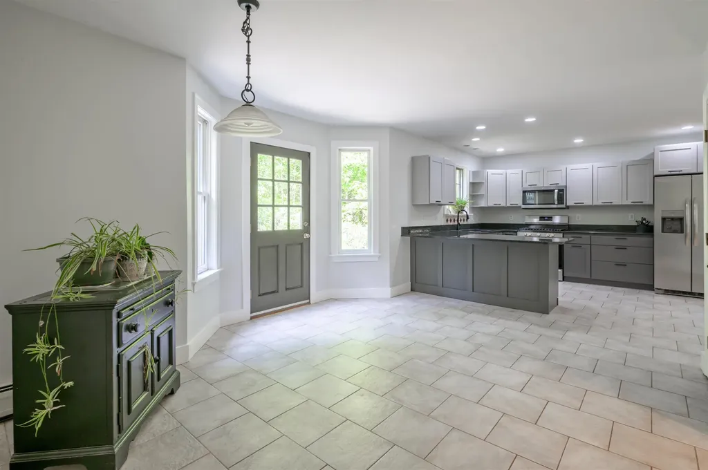 1577 River Road Weare NH 03281