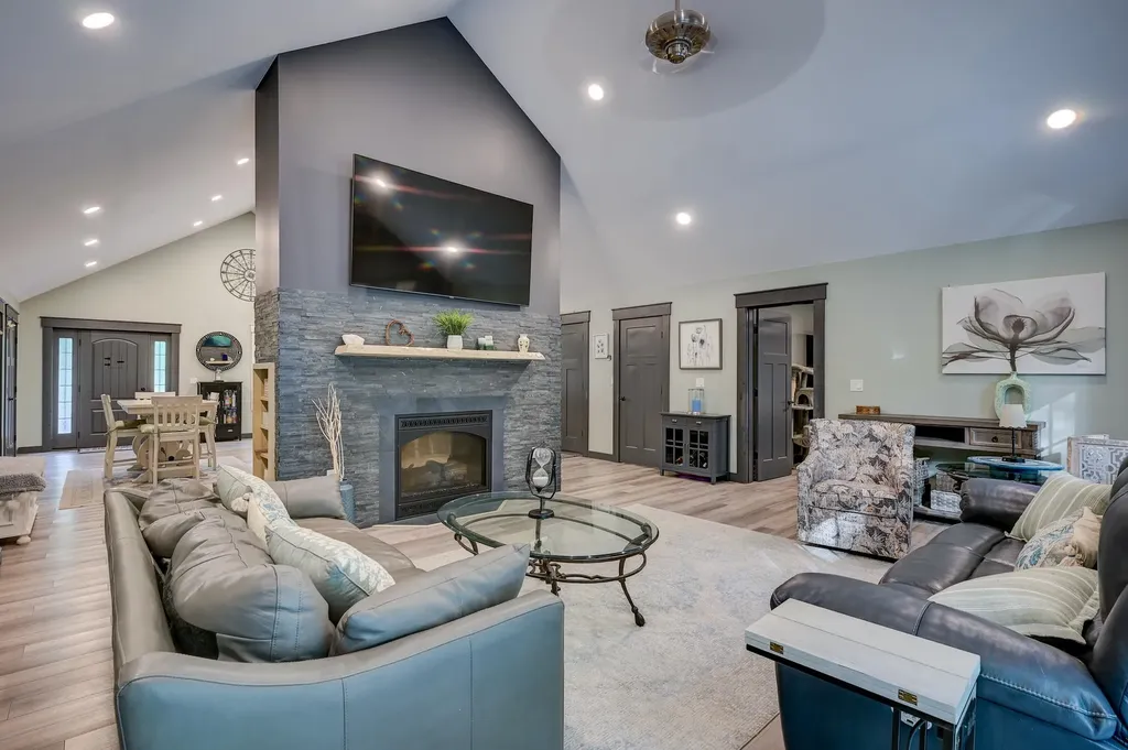 82 Poliquin Drive Conway NH 03818