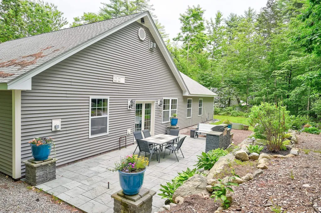 82 Poliquin Drive Conway NH 03818