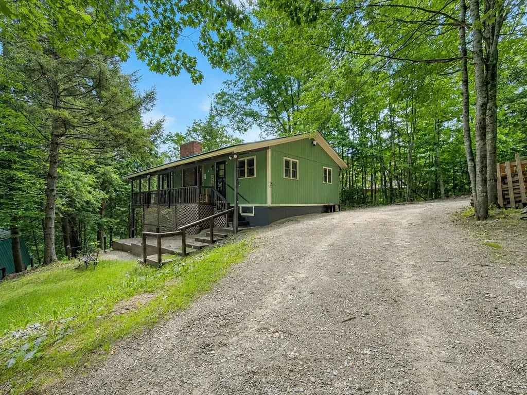 207 Lakeside Drive Haverhill NH 03785