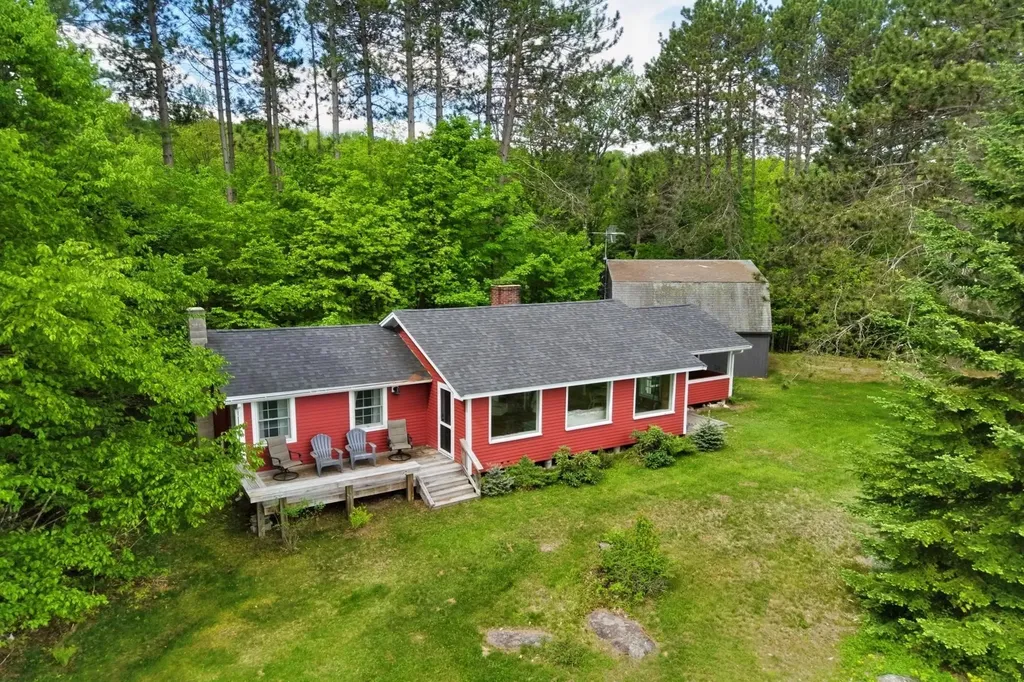 13 Haley Drive Campton NH 03223