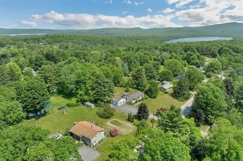 4 Anagance Lane Wolfeboro NH 03894