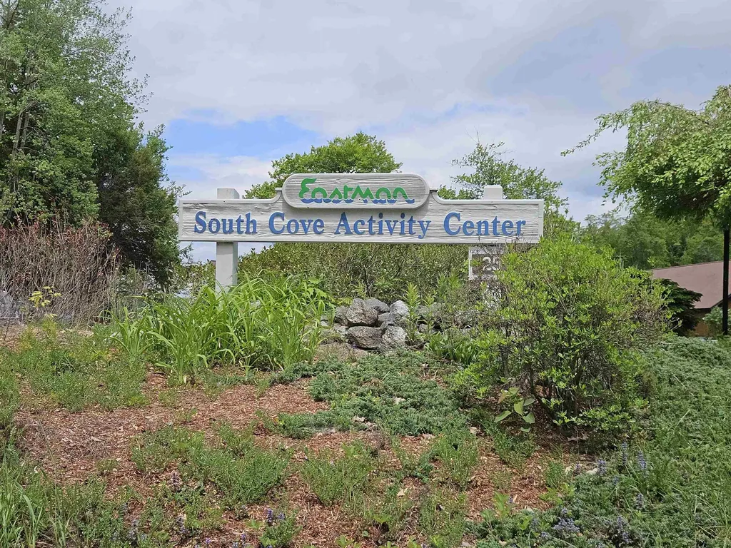 637 Marmot Lane Grantham NH 03753