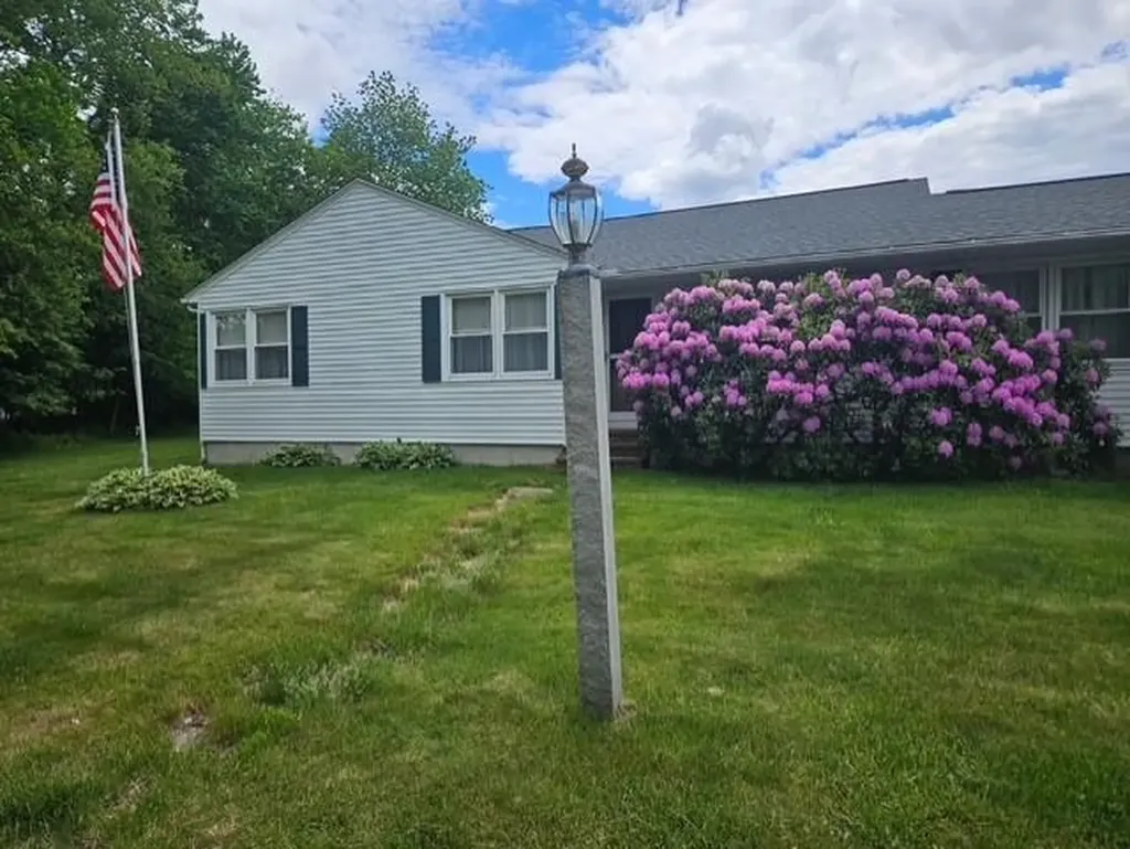 68 Robinson Road Nashua NH 03060
