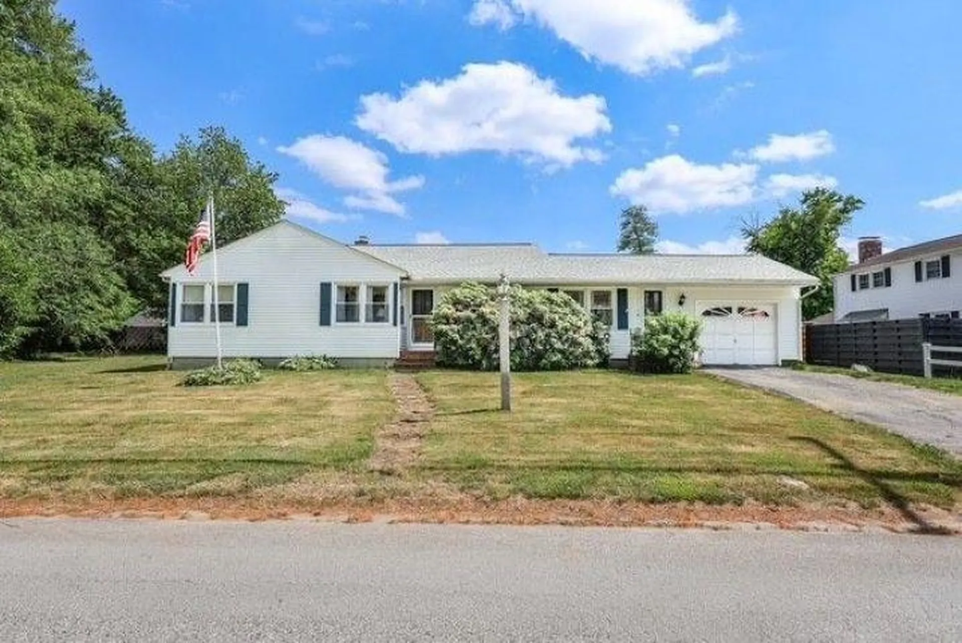 68 Robinson Road Nashua NH 03060