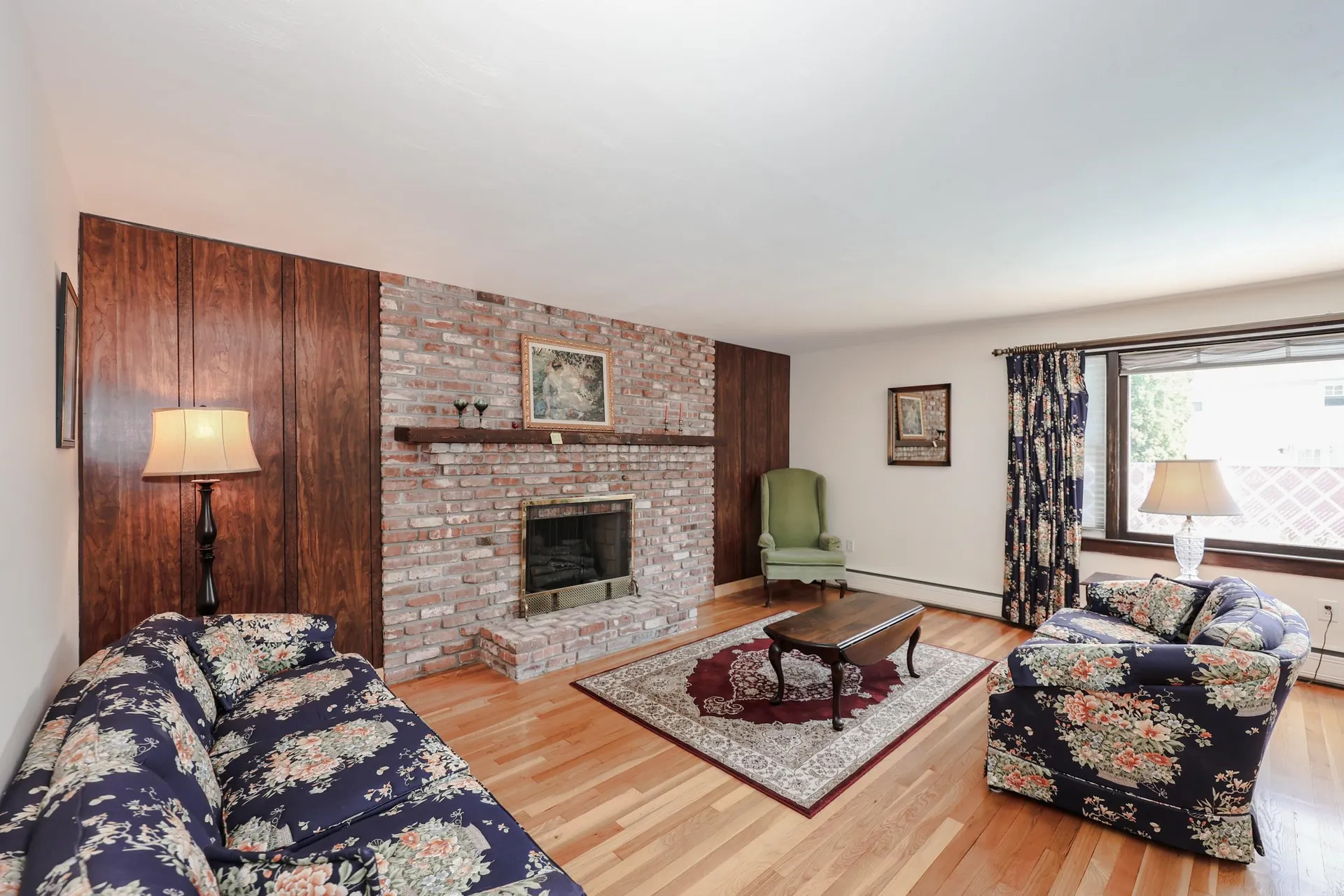 68 Robinson Road Nashua NH 03060