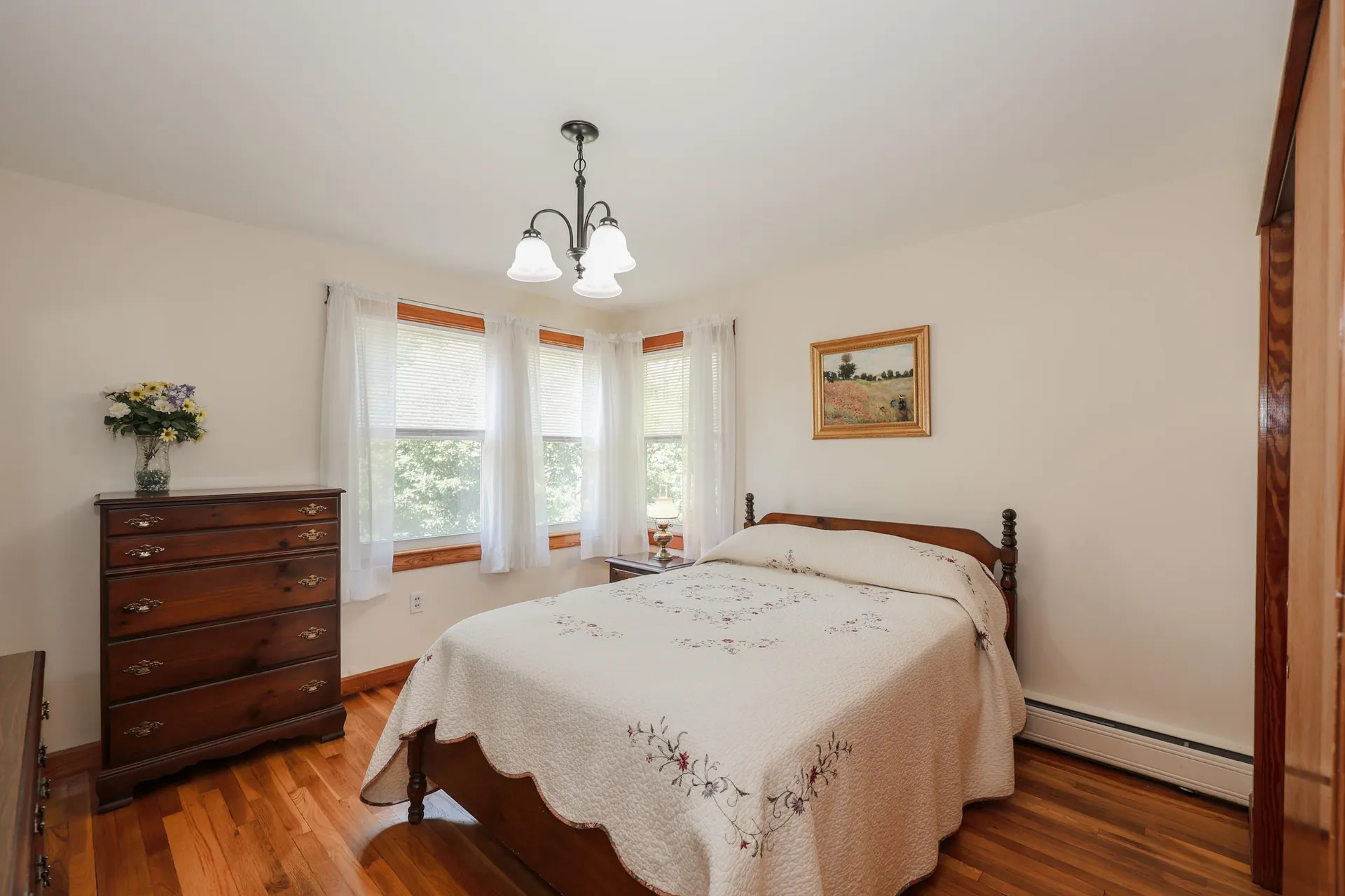 68 Robinson Road Nashua NH 03060