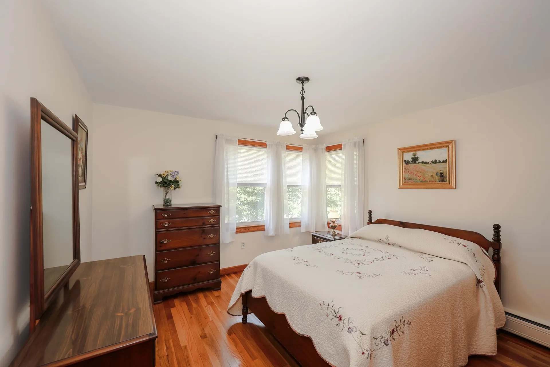 68 Robinson Road Nashua NH 03060