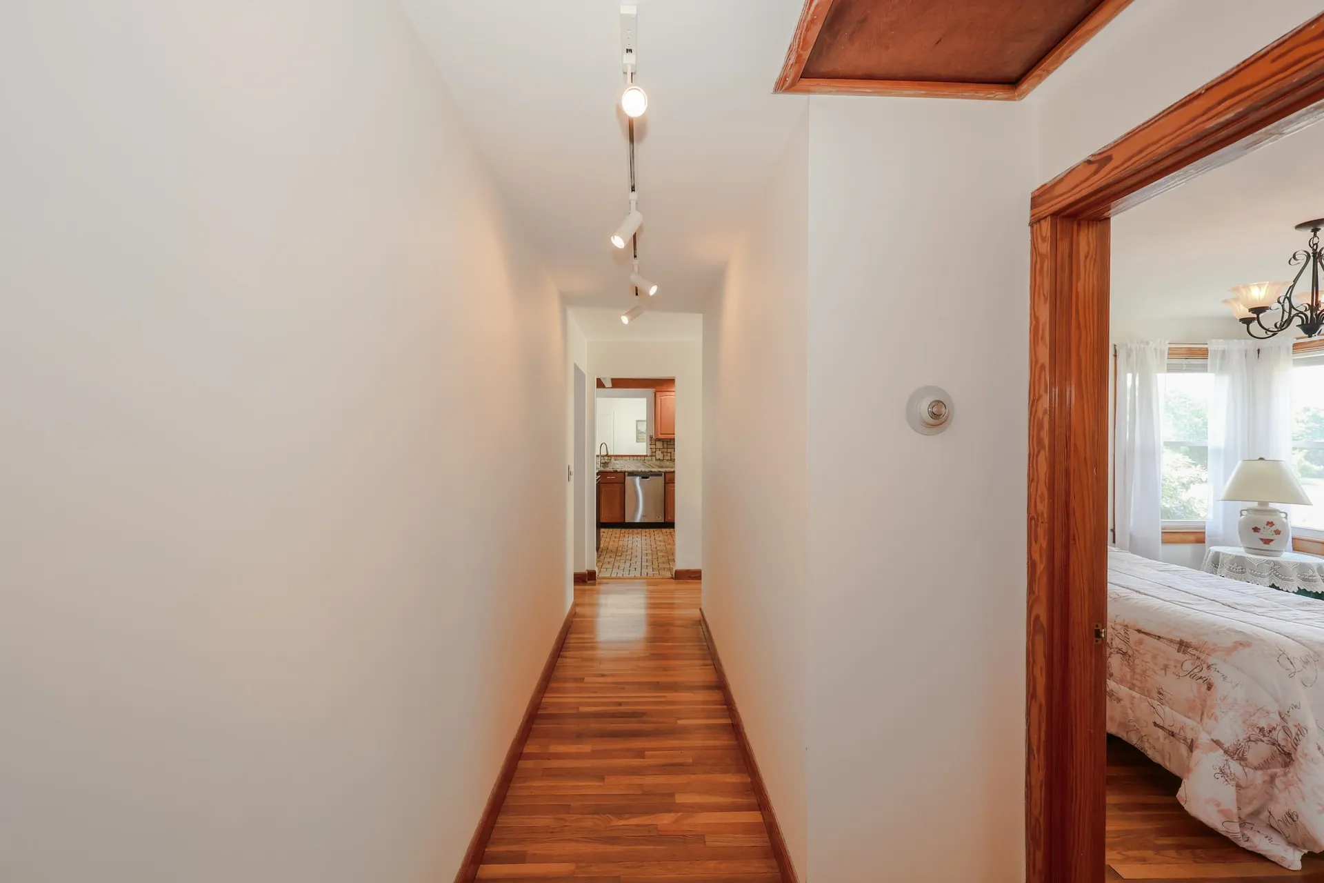 68 Robinson Road Nashua NH 03060