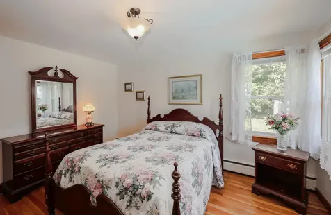 68 Robinson Road Nashua NH 03060
