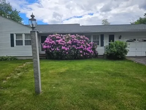 68 Robinson Road Nashua NH 03060
