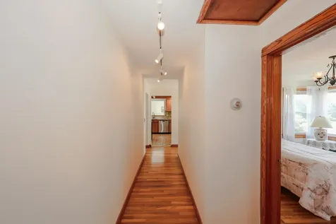 68 Robinson Road Nashua NH 03060